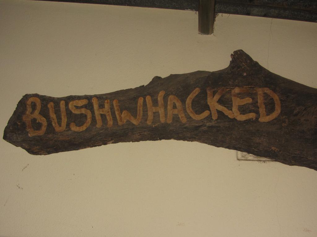 Bushwhacked Barberton Hotel ภายนอก รูปภาพ