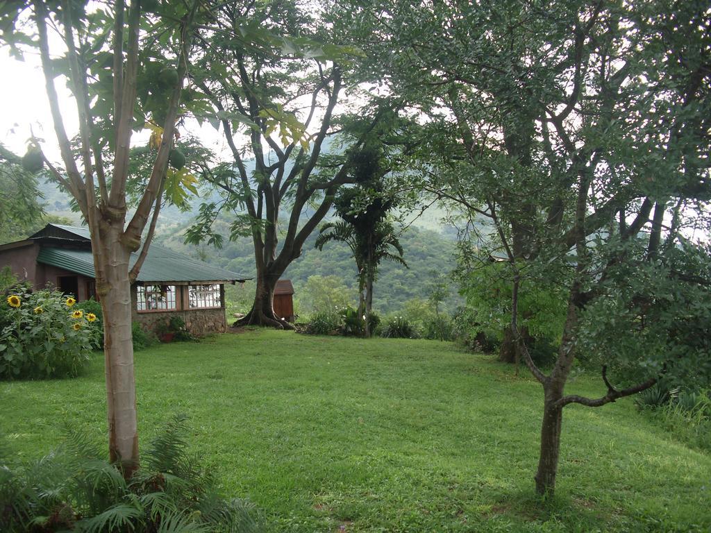 Bushwhacked Barberton Hotel ภายนอก รูปภาพ