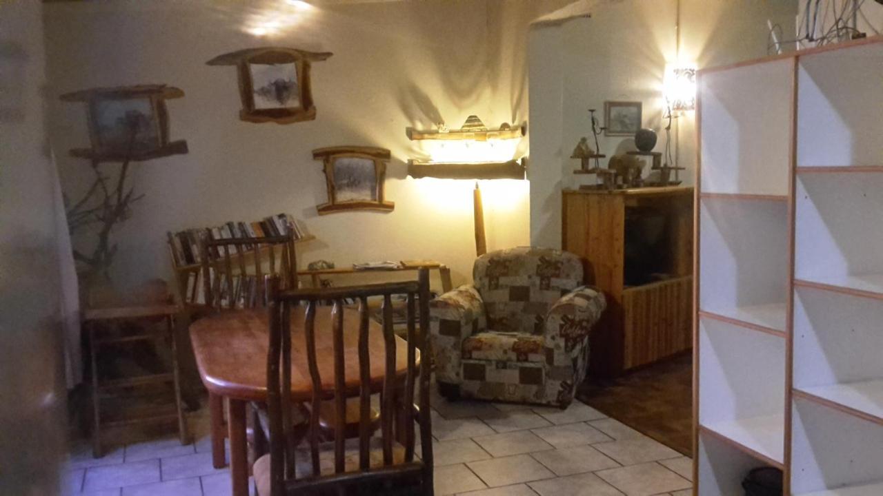 Bushwhacked Barberton Hotel ภายนอก รูปภาพ